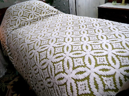 Boho Vintage Chenille Bedspread, Full Size Olive Green White Tufted Geometric Design