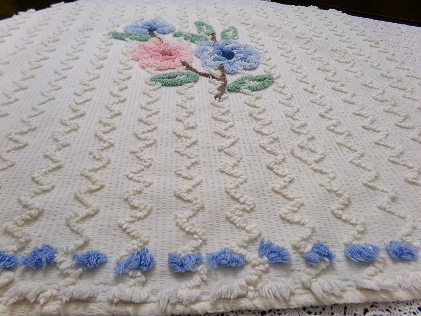 Vtg Chenille Bedspread Fabric Floral Seersucker Zig Zag 24x28" Sewing Material