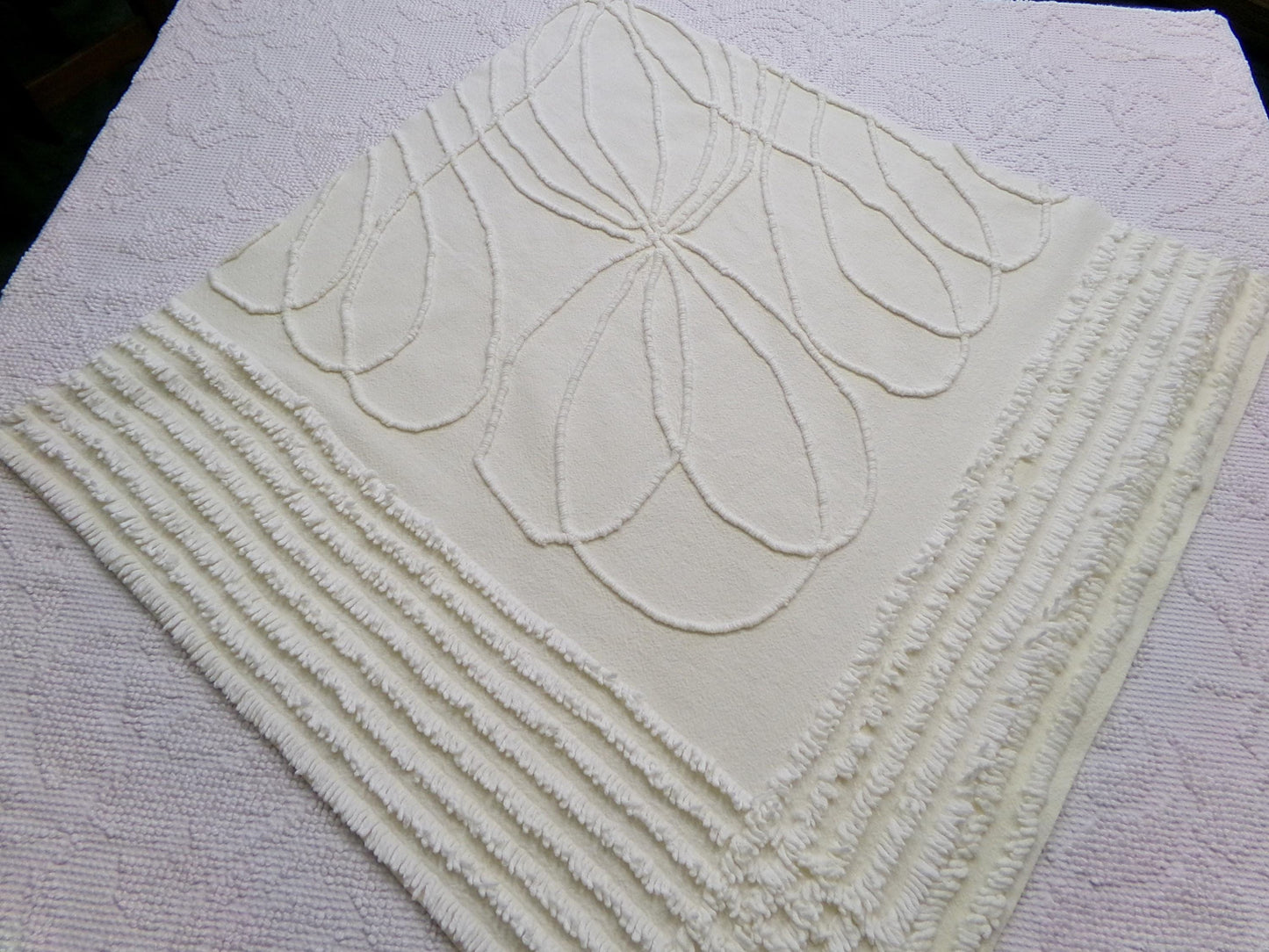 Vintage Illusion Chenille Fabric, Fascinating Webbed Design, 22" x 21" Piece Sewing Quilt Material