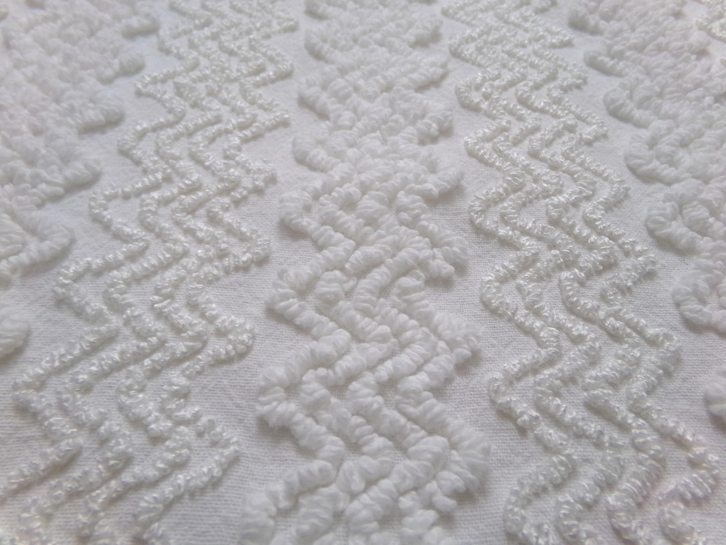 Heavenly White Vintage Chenille Bedspread Fabric, Textured Zig Zag Quilt Material, 18" x 24"