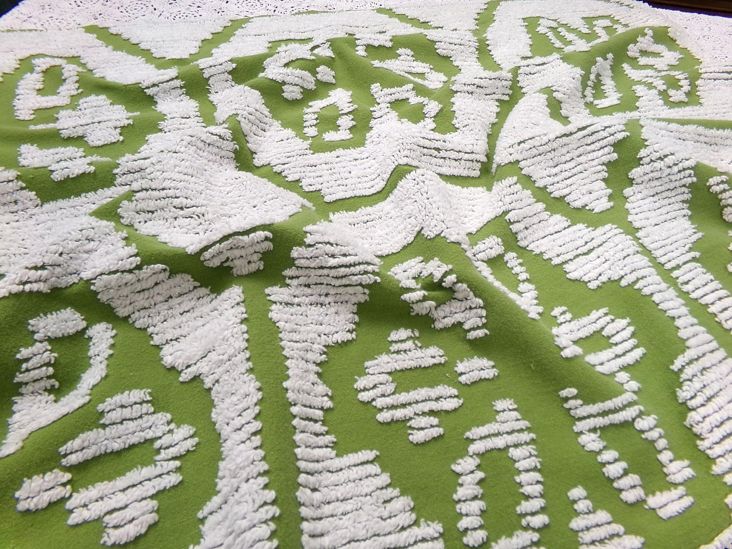 Boho Vintage Chenille Bedspread Fabric, Avocado Green White Daisy 19" x 26" cut piece