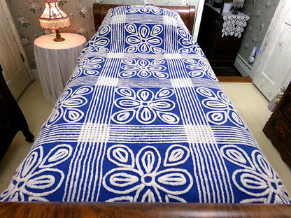 Vintage Mod Chenille Bedspread: Flower Power Bold Blue & White Shabby Cotton Full Size Bedding