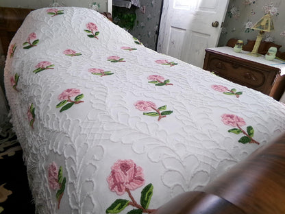 Pink Rose Vintage Chenille Bedspread, White Cotton Full Size Bedding, Accent Fringe