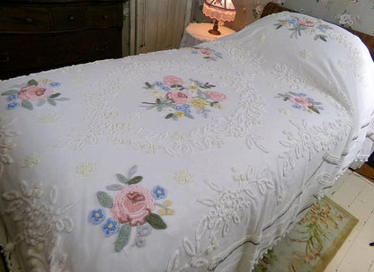 so sweet shabby chic vintage chenille bedspread in summer rose florals, TWIN size chenille coverlet with lots of flowers, pom pom trim