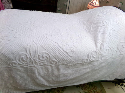 angelic lily white chenille bedspread, vintage simple cotton summer bedding, full size coverlet