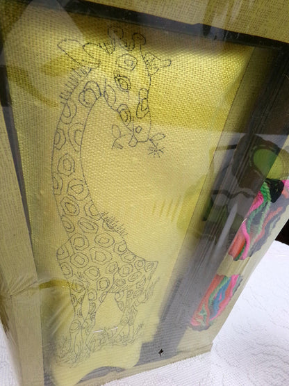 GIRAFFE Vintage Crewel Kit, WonderArt Embroidery 5026, Boho Kitsch 70s Wall Hanging