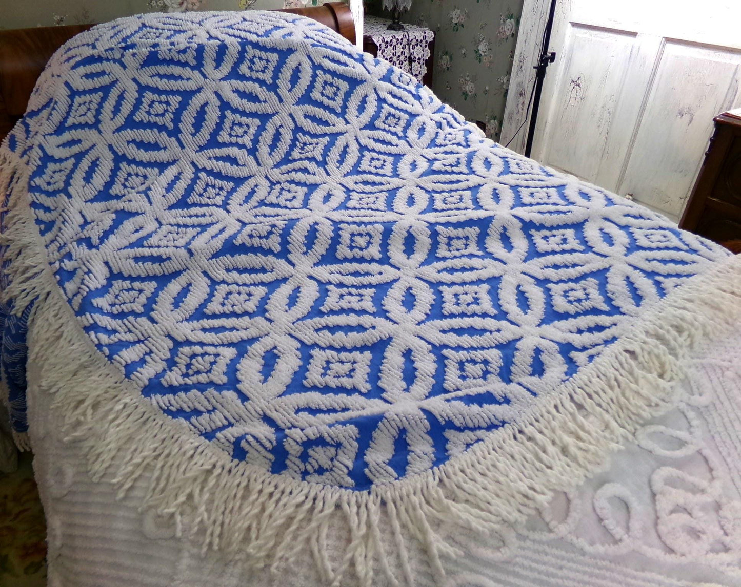 coastal cottage blue vintage chenille bedspread, cobalt & white geometric design, 100% cotton twin size summer coverlet with fringe