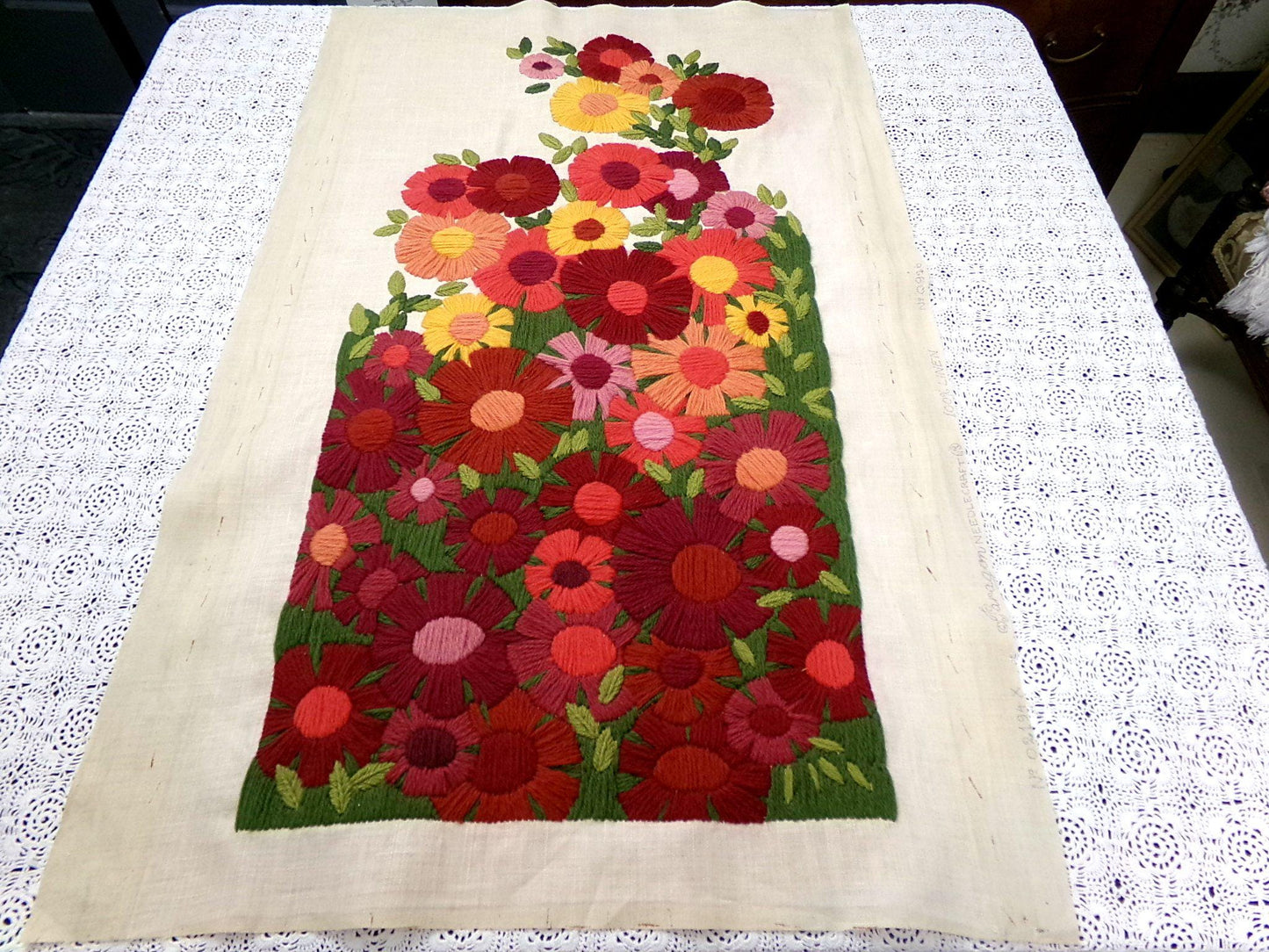 GARDEN FLOWERS Finished Crewel Embroidery, Vintage Paragon Needlecraft 0926, Floral Wall Art