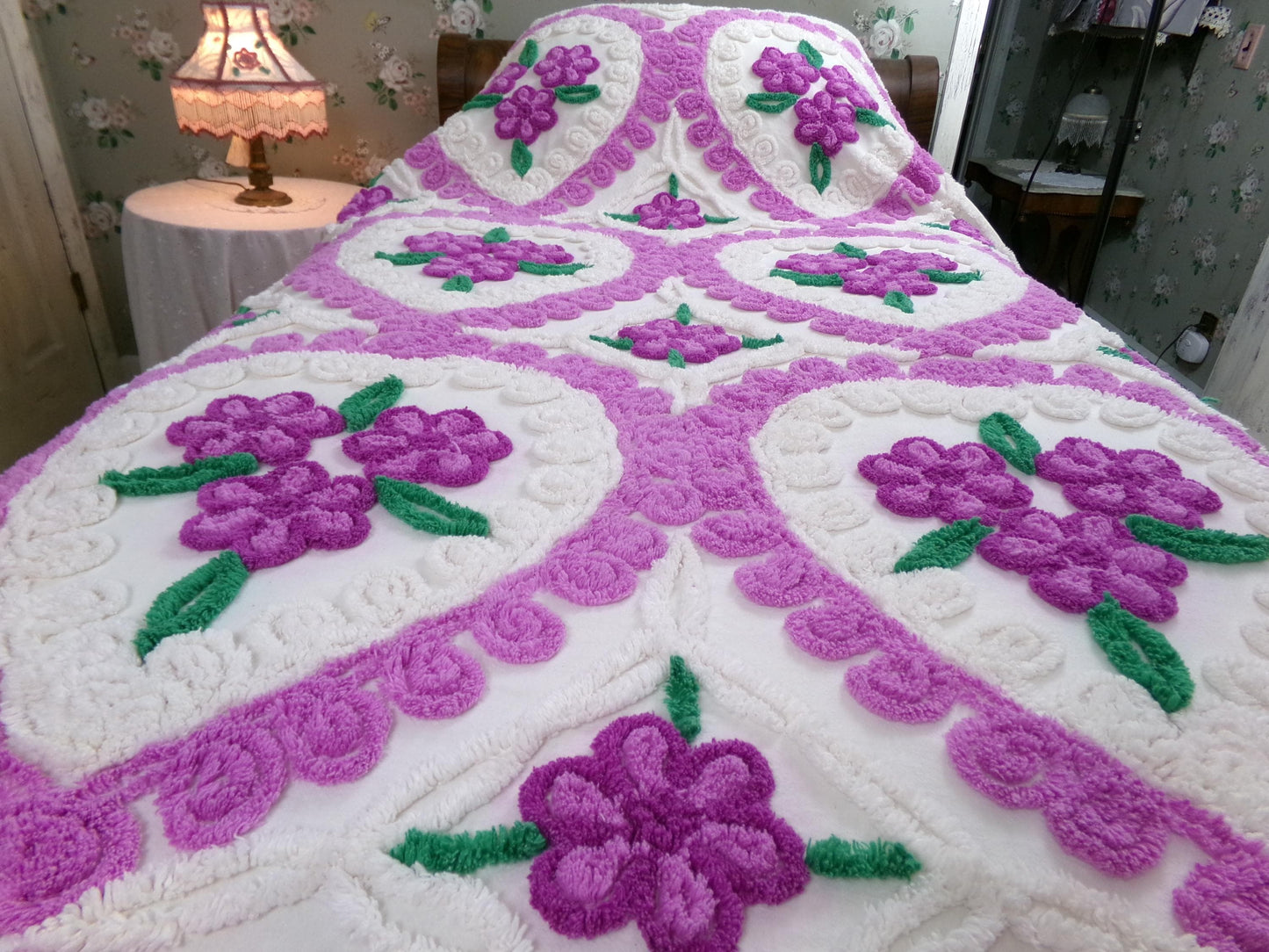 Vintage Chenille Bedspread Violets in Snow Heart Scrollwork White Cottage Bedding, FULL