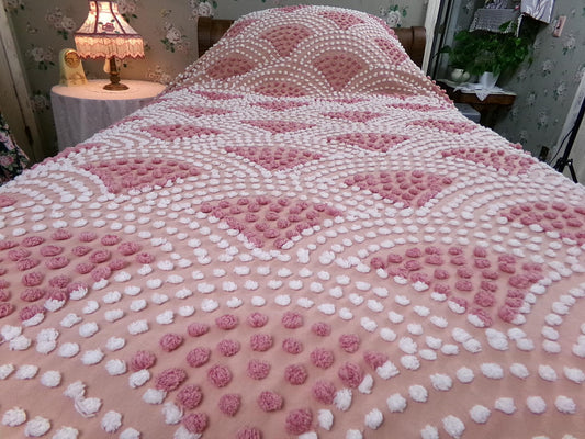 pink mermaid tails vintage chenille bedspread, antique twin size coverlet summer bedding