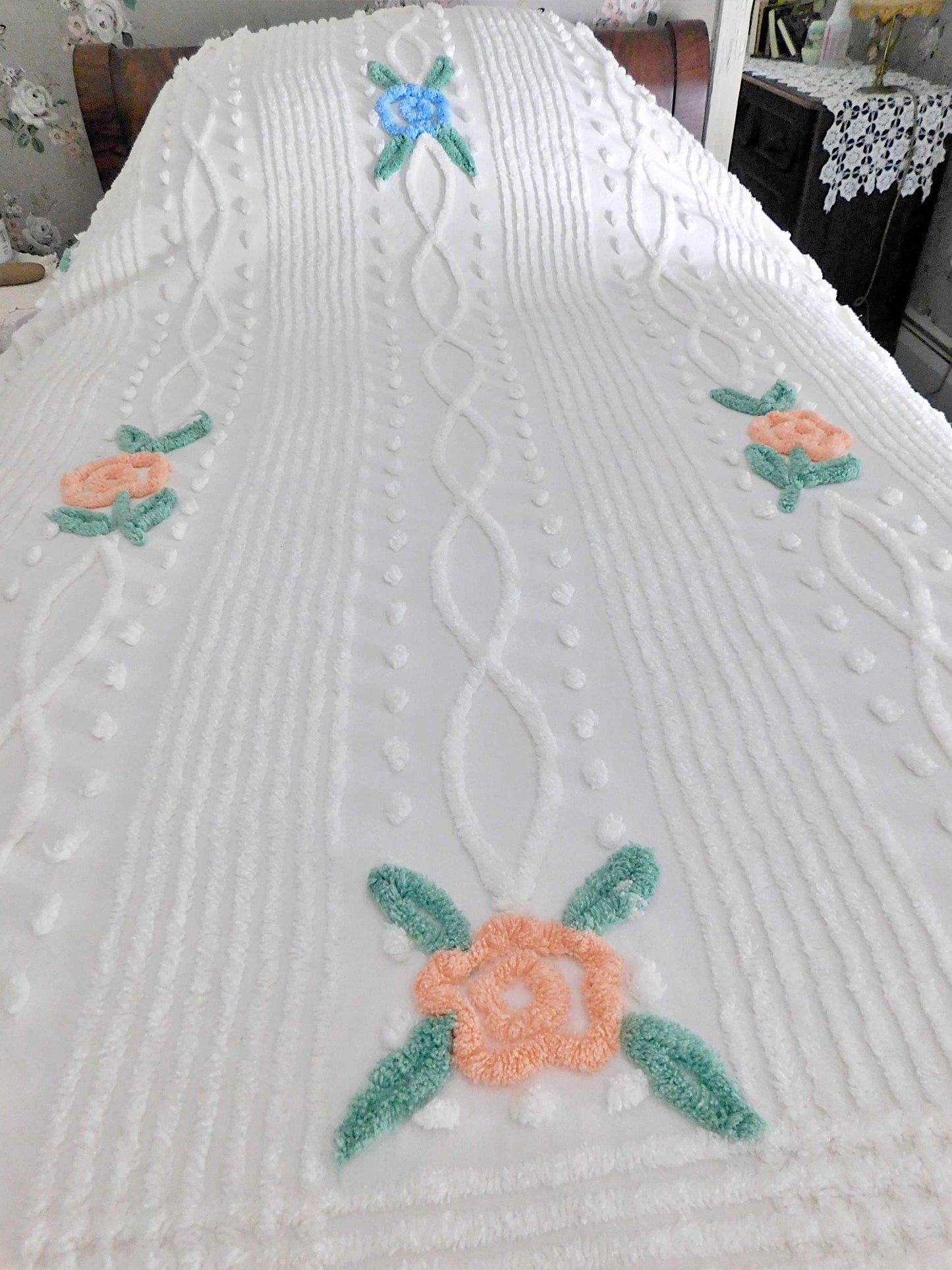 Vintage Chenille Bedspread in Simple Summer Rose Design on White Cotton, Pretty Cottage Coverlet, FULL Size