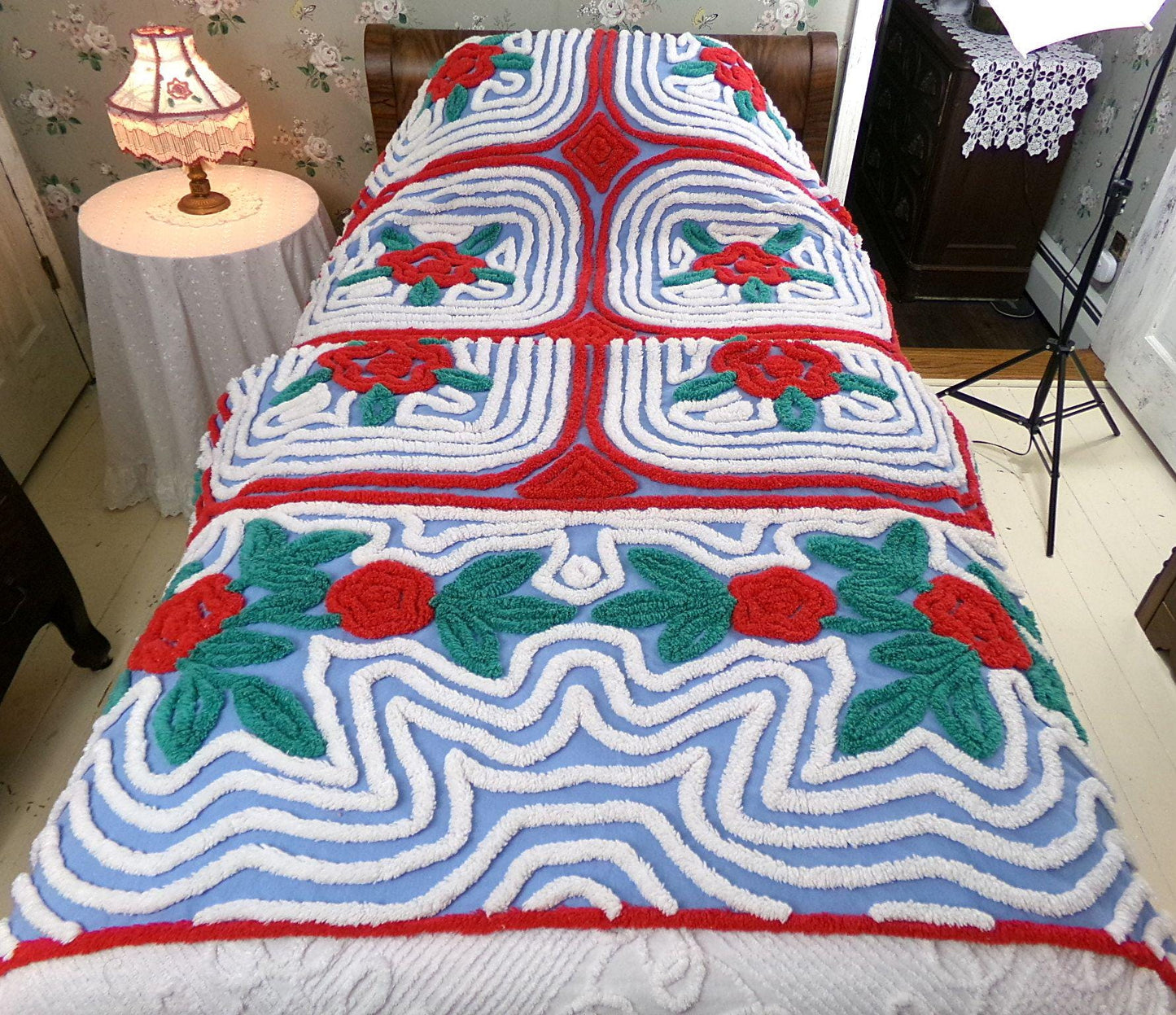 midnight in a garden of roses vintage chenille bedspread, red flowers on starry blue with white swirl tufting, full size bedding