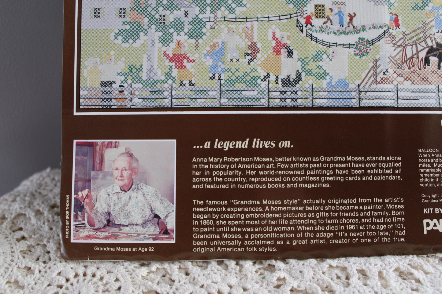 BALLOON Cross Stitch Embroidery Kit Vintage Grandma Moses Design Paragon Needlecraft 0208