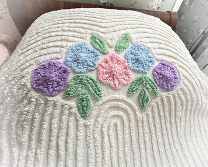 Vintage Chenille Bedspread Pink Flower Basket White Full Size Bed Cover