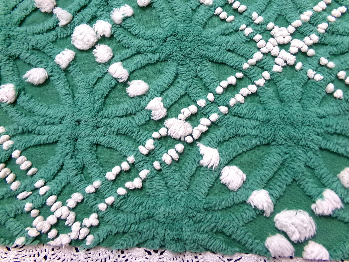 Green White Vintage Chenille Bedspread Fabric 20x24" Spider Tuft Pops Quilting Material