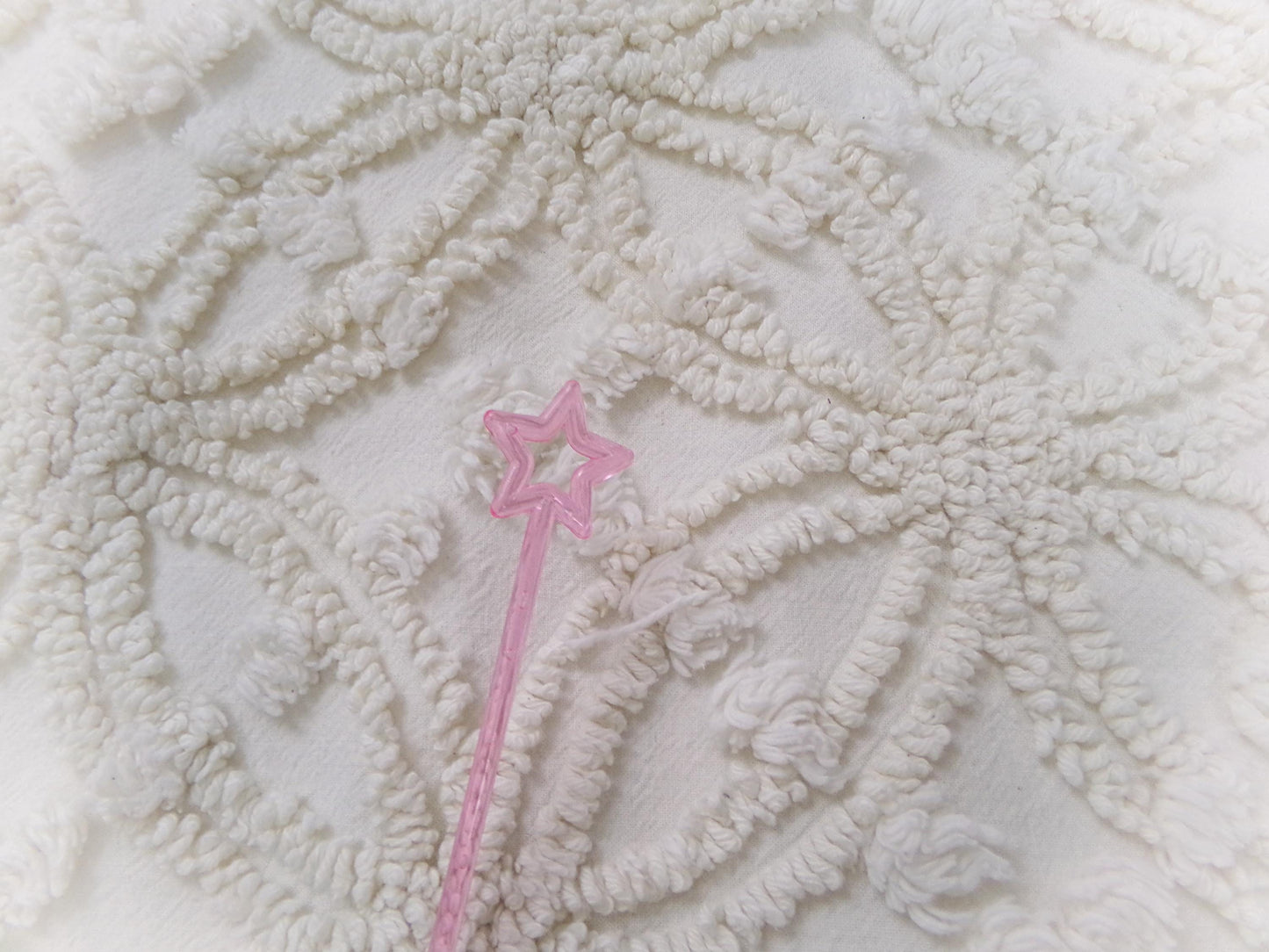 Ivory Elegance Vintage Chenille Fabric - Creamy Neutral Textured Quilt & Craft Material, 20" x 24" Piece