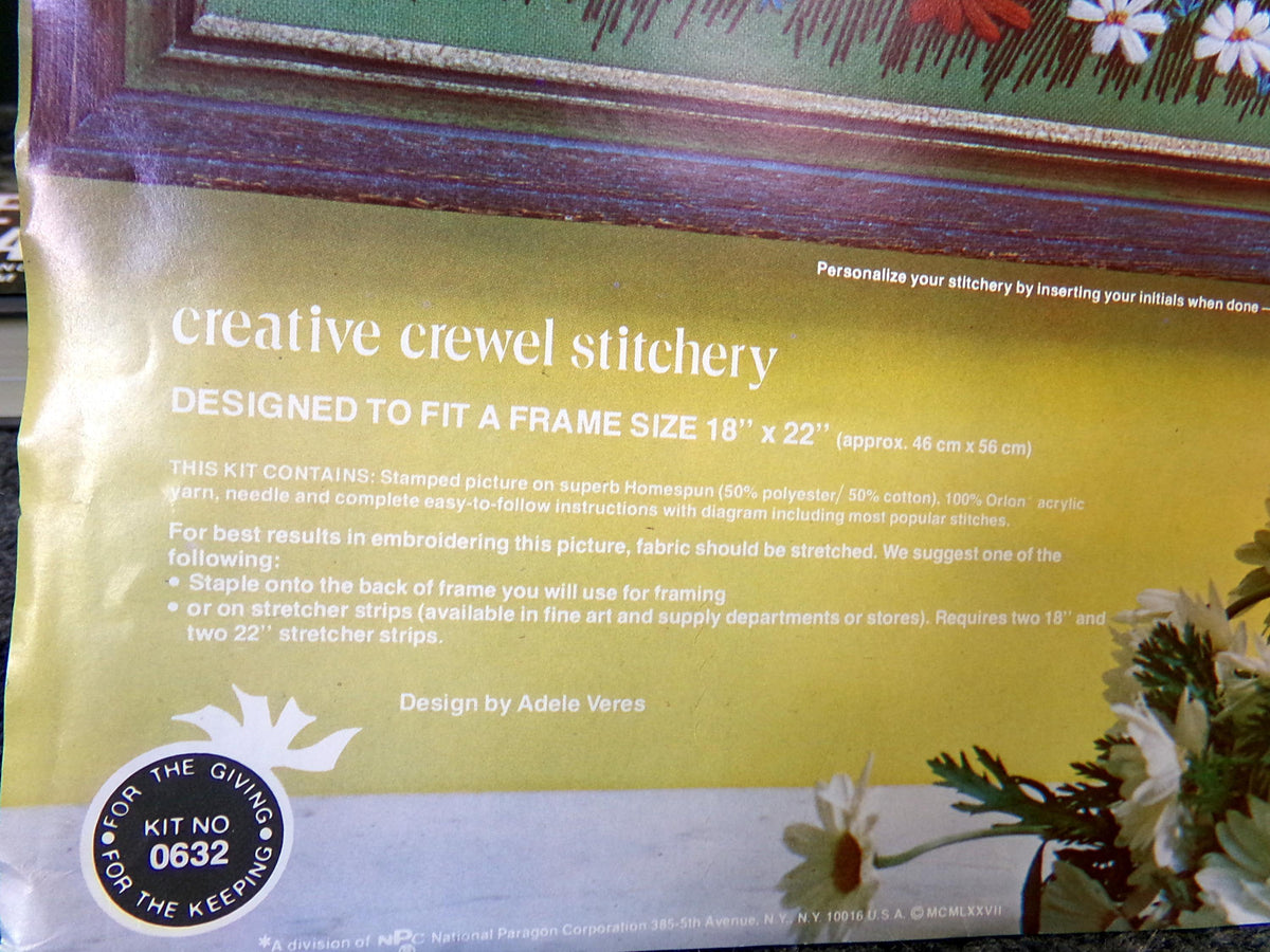 DAISY MEDLEY Vintage Crewel Stitchery Kit, Boho Paragon 0632 Embroidery