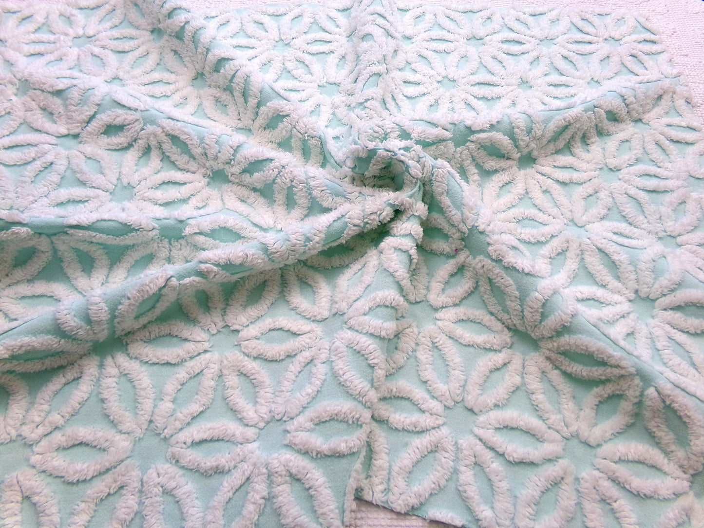 aqua & white daisy vintage chenille fabric, 20" x 24" piece of cottage style sewing quilt material