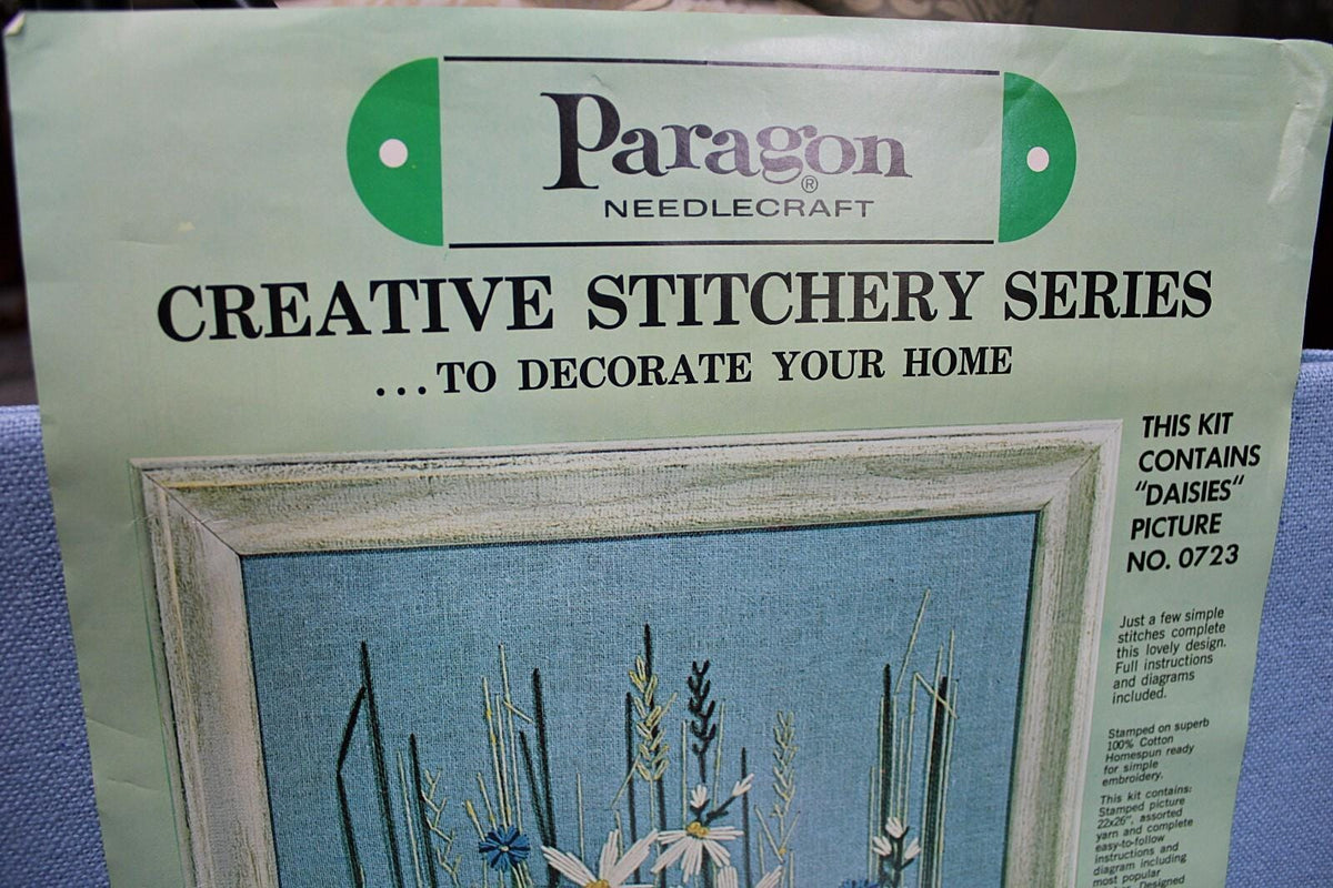 DAISIES Vintage Crewel Embroidery Kit Boho Hippie Floral Paragon 0723 Stitchery