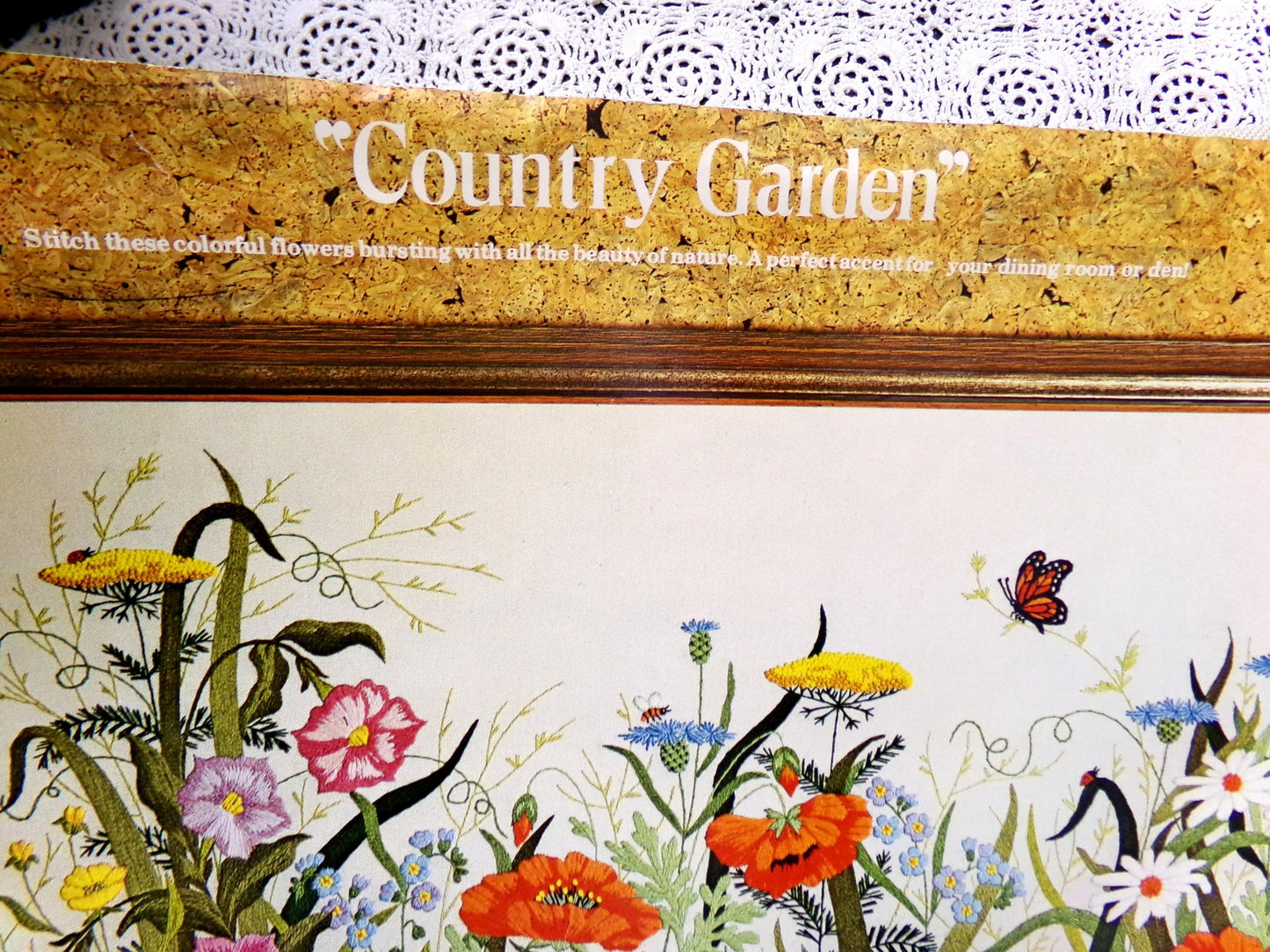 COUNTRY GARDEN Crewel Stitchery Kit, Vintage 0511 Paragon Embroidery Boho Meadow Scene Wall Hanging