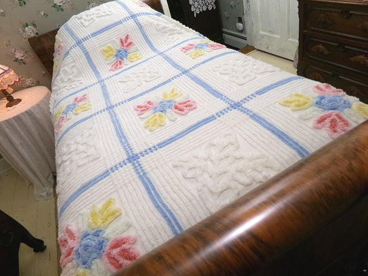 Vintage Full Size Chenille Bedspread | Country Beach Cottage | Coastal Farmhouse Decor | Cotton Seaside Chic Bedding | Beach House Style