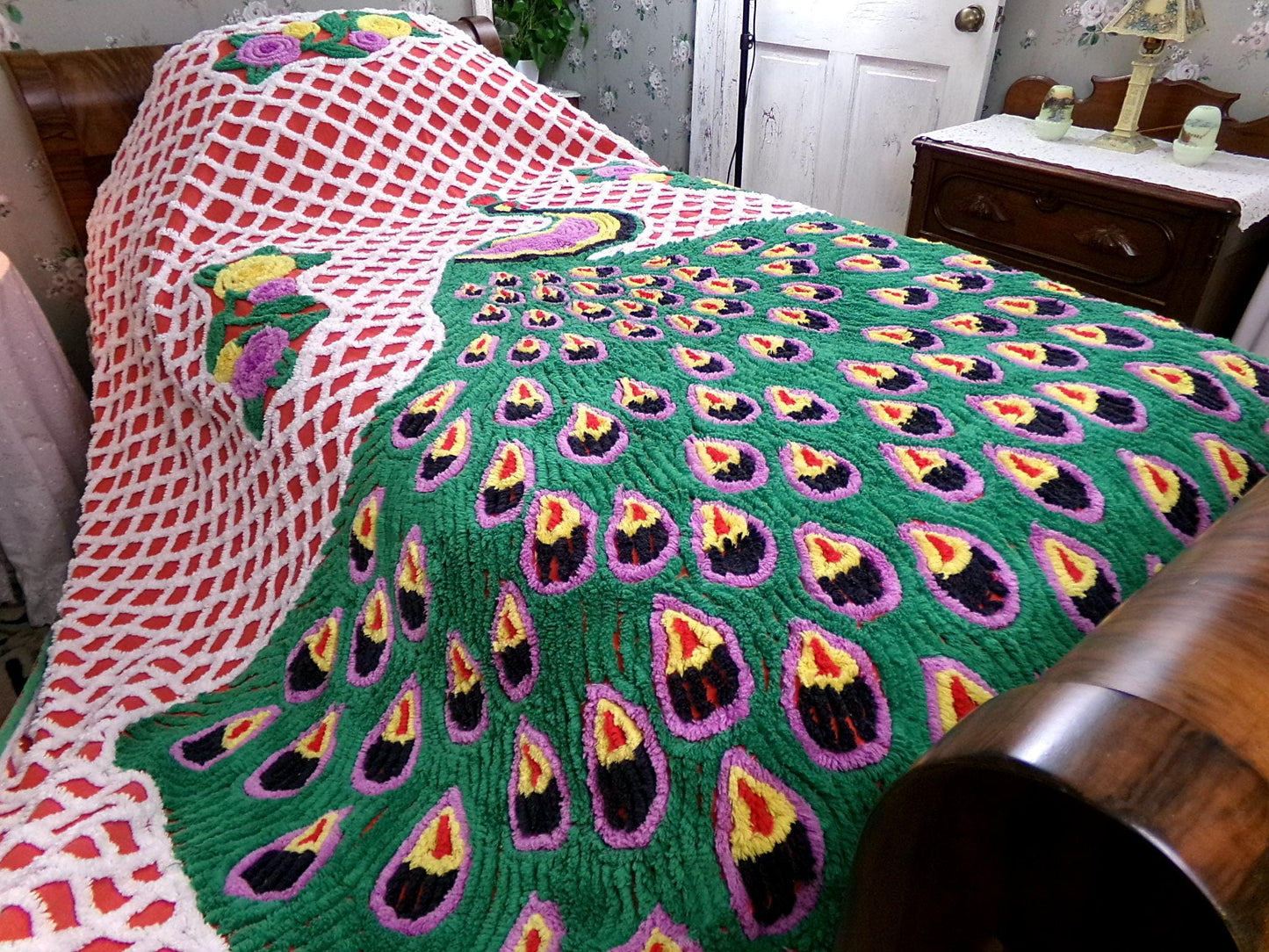 Vintage Chenille Bedspread Sprawling Red Peacock, Green Feathers & White Lattice, Full