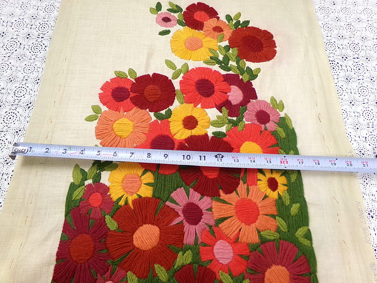 GARDEN FLOWERS Finished Crewel Embroidery, Vintage Paragon Needlecraft 0926, Floral Wall Art