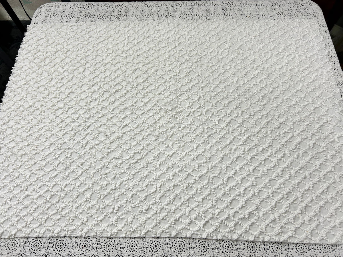 White Vintage Chenille Fabric, Eternity Link Chains, 22x34" Quilt Textile