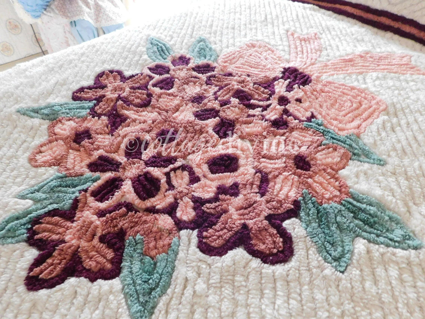 LUXURY 1940s Heirloom PLUSH Peony Rose Vintage Chenille Bedspread, Full Size, White with Bow Swags