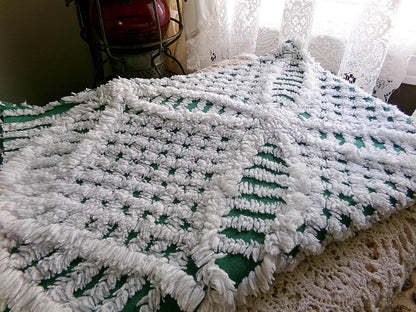 green & white vintage chenille bedspread fabric, 18" x 26" geometric design