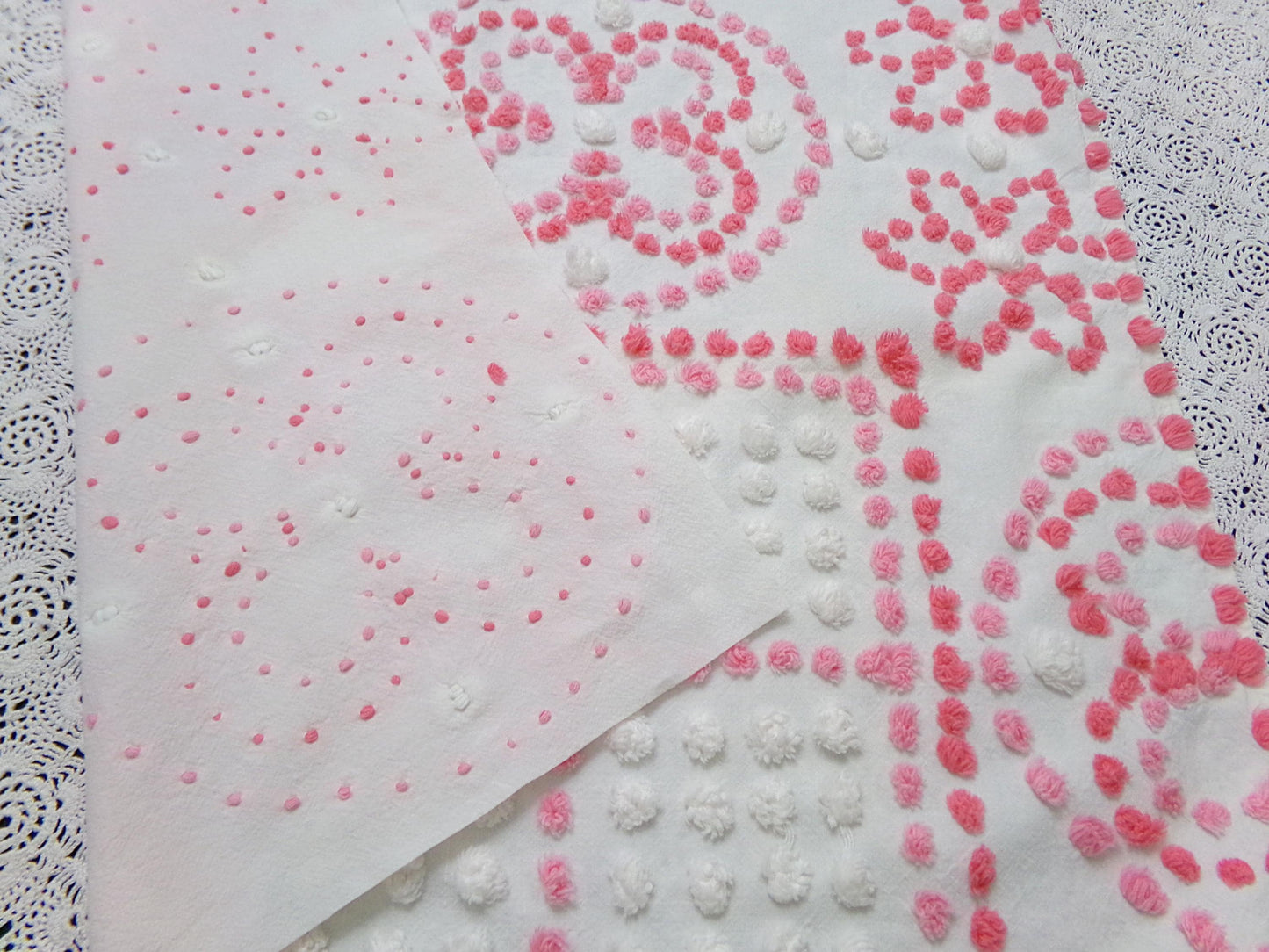 Vintage Pink White Chenille Fabric 4-Block Geometric Floral Sampler 18" x 23" Panel