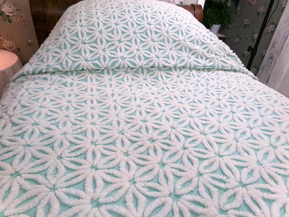 Vintage White Daisy Aqua Chenille Bedspread, Cottage Style Twin Size Bedding