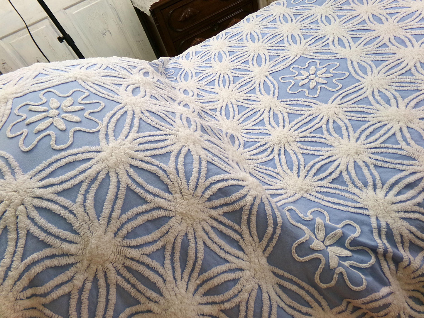 vintage chenille bedspread shabby beach cottage blue & white full size bedding