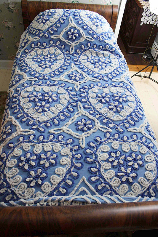 Fluffy Vintage Chenille Bedspread, Adorable Blue & White Stylized Floral Hearts, 1950s Midcentury Cotton, FULL Size Cottage Style Bedding