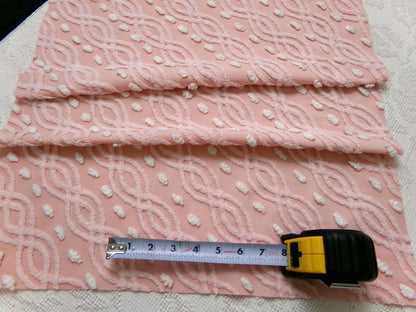 Vintage Chenille Bedspread Fabric Cottage Pink White Eternity Link 18x24"