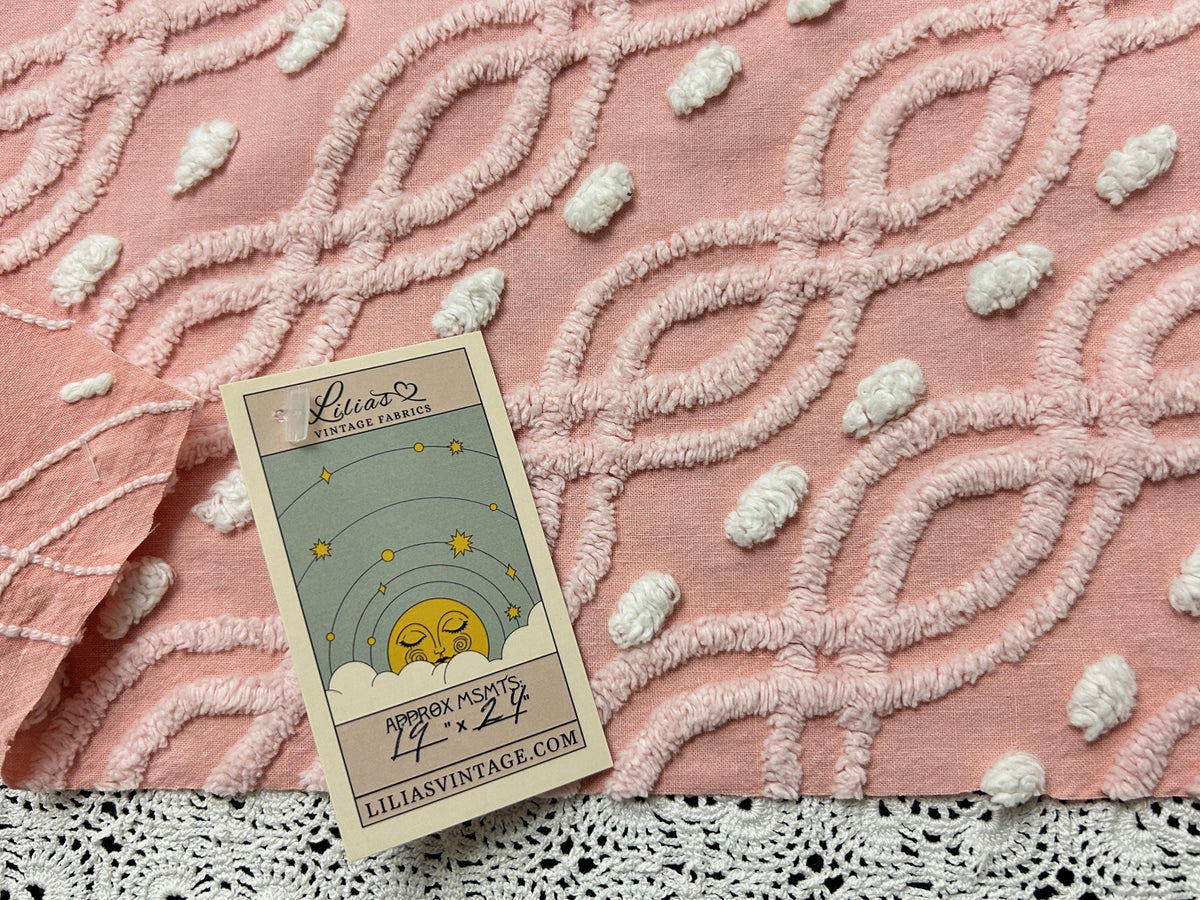 Shabby Pink Vintage Chenille Bedspread Fabric Eternity Links 19x24" Piece