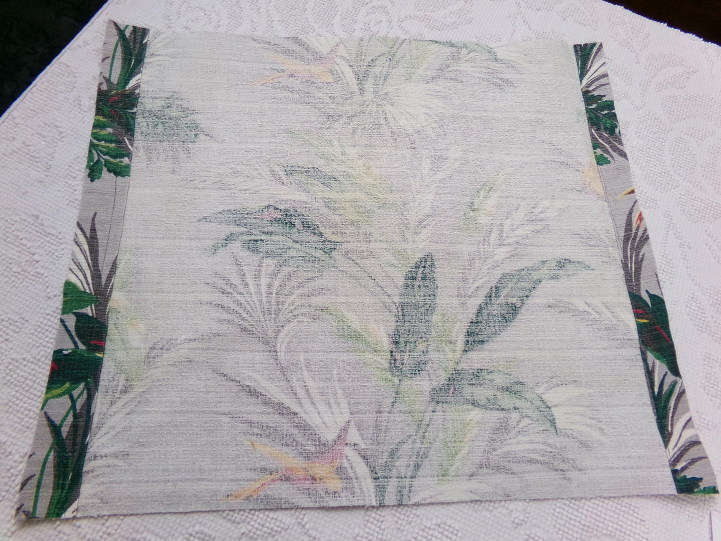 Vintage Barkcloth Fabric in Rare Hummingbird Tropical Design, Midcentury Tropical Craft Material, 16" x 19"