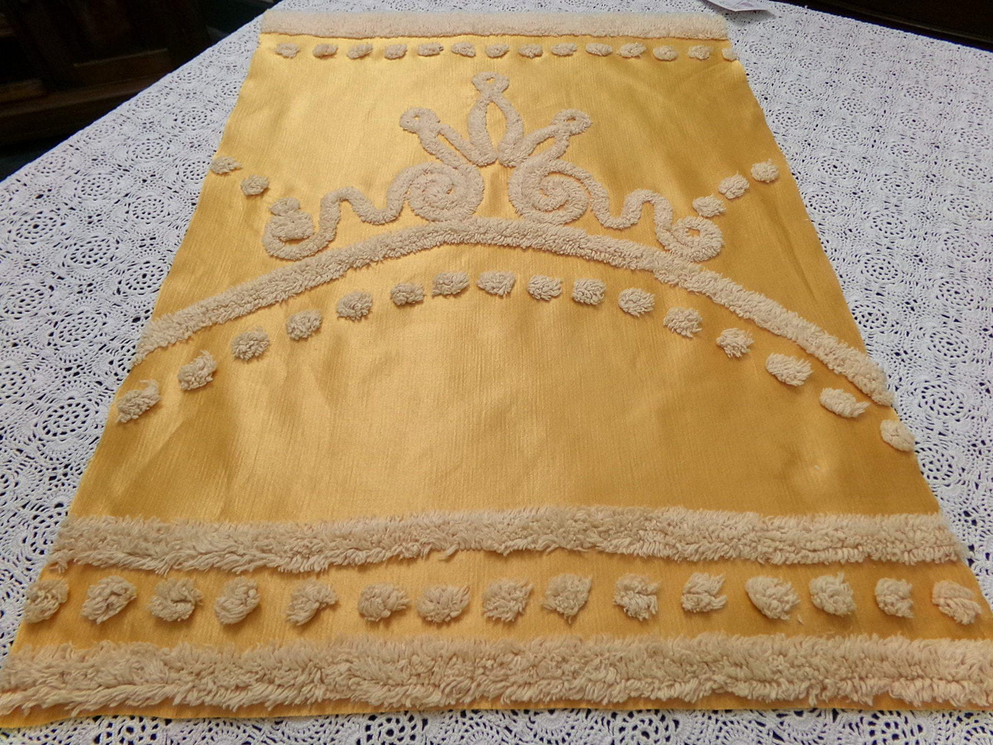 Shabby Gold Satin Vintage Chenille Tufted Fabric Swag Scroll 23x16"