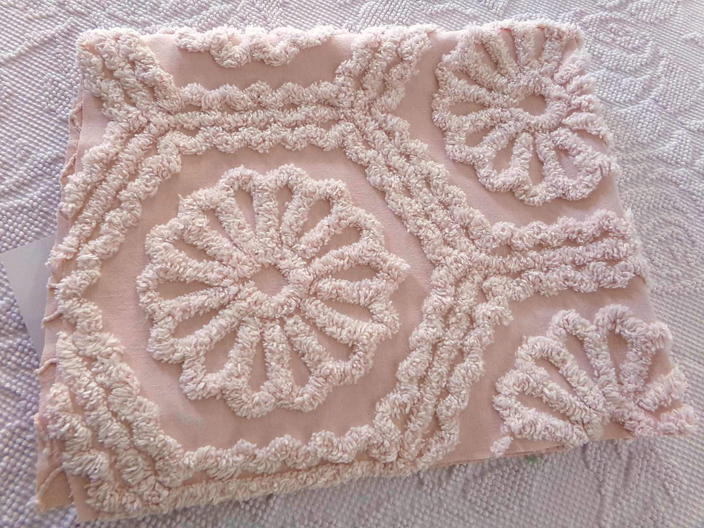 vintage chenille bedspread fabric peach blush daisy medallions 20x24" sewing quilt material