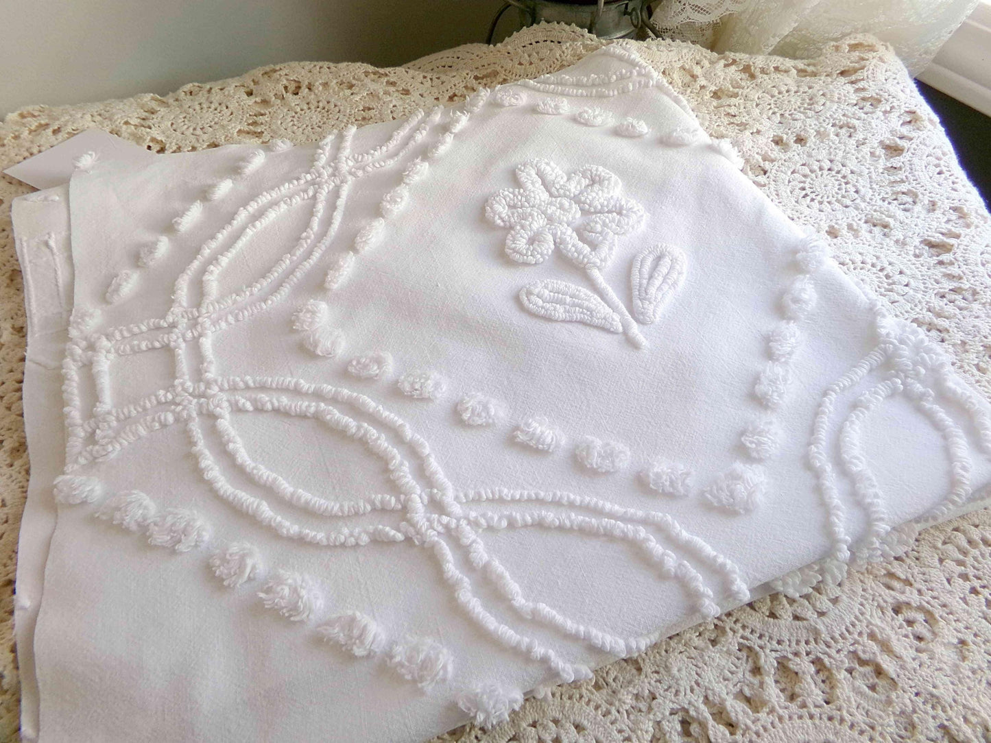 White Vintage Chenille Fabric, 24" x 26" Piece, Versatile Cottage Style Daisy Tulip Design, 100% Lightweight Cotton Quilt Material