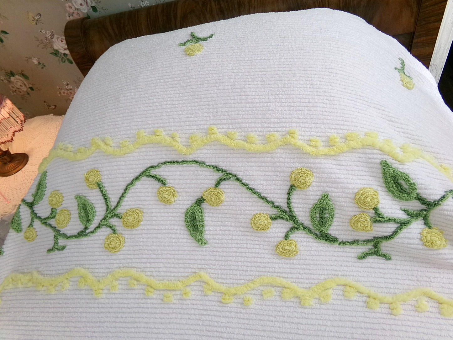 spring forsythia yellow farmhouse chenille bedspread, vintage full size bedding, lovely berry spring & trailing ivy design on white cotton