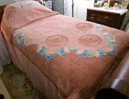 luscious plush vintage chenille bedspread in a pinwheel peach swirl floral design, antique full size bedding
