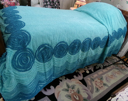 Vintage Chenille Bedspread Dramatic Swirling Waves, Full Size 100% Cotton Bedding
