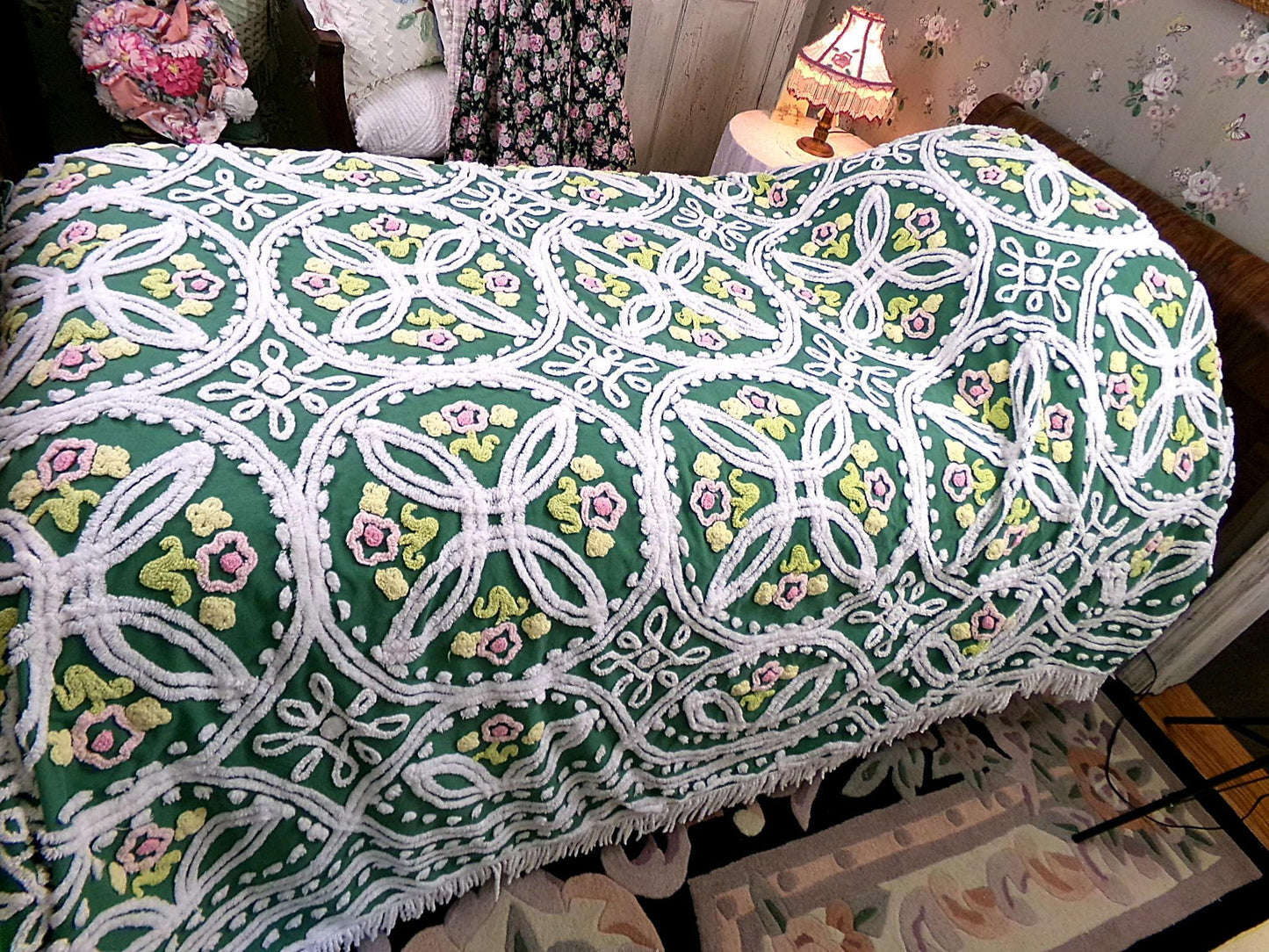 Vintage Chenille Bedspread, Emerald Green Floral Wedding Rings, Accent Fringe, Full