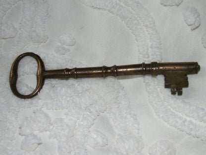 Antique Skeleton Church Key Vintage Victorian Style Large 6"