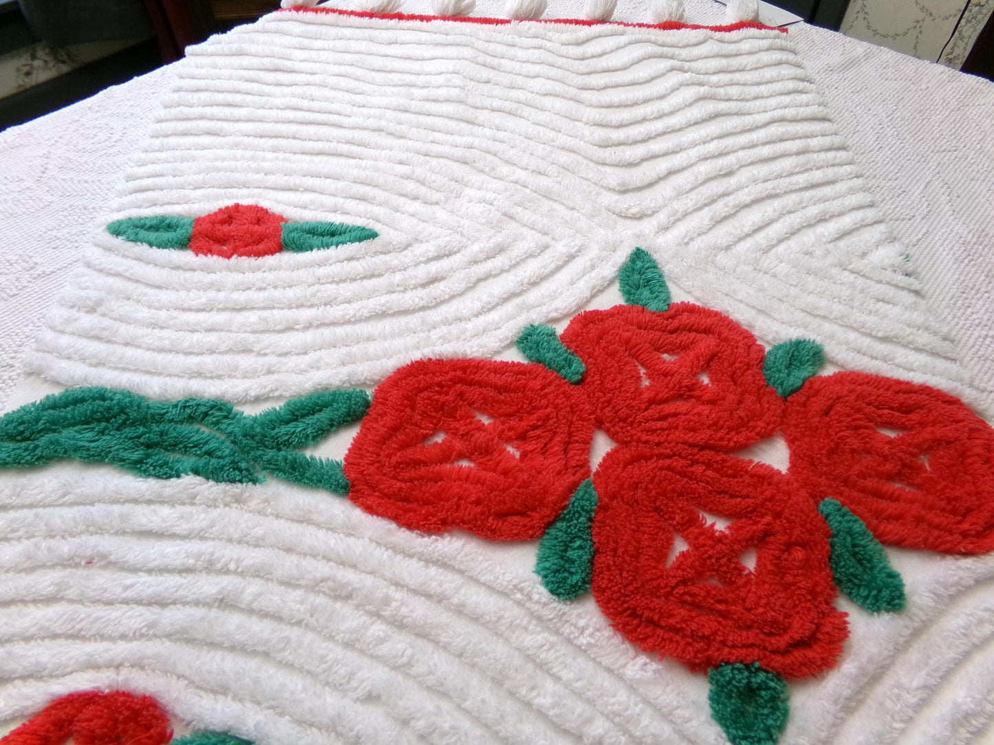 Shabby Cabbage Roses Vintage Chenille Bedspread Fabric, Plush Red Floral 20x24"