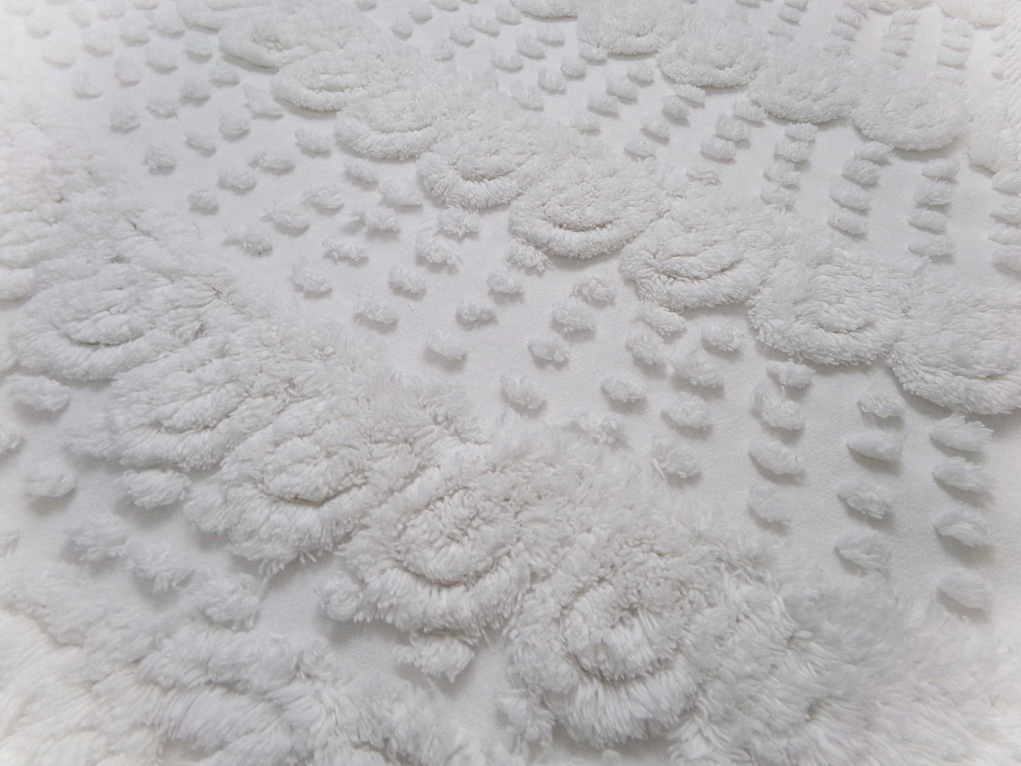 Graceful White Vintage Chenille Bedspread Fabric, Swirl Dot Sewing & Quilt Material, 20" x 27"