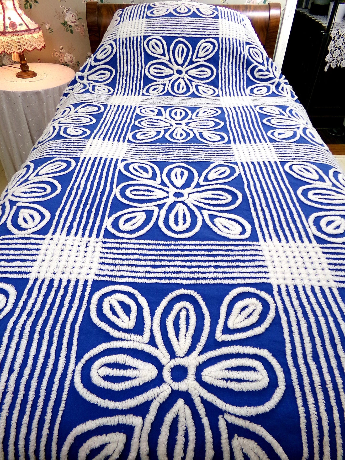 Vintage Mod Chenille Bedspread: Flower Power Bold Blue & White Shabby Cotton Full Size Bedding