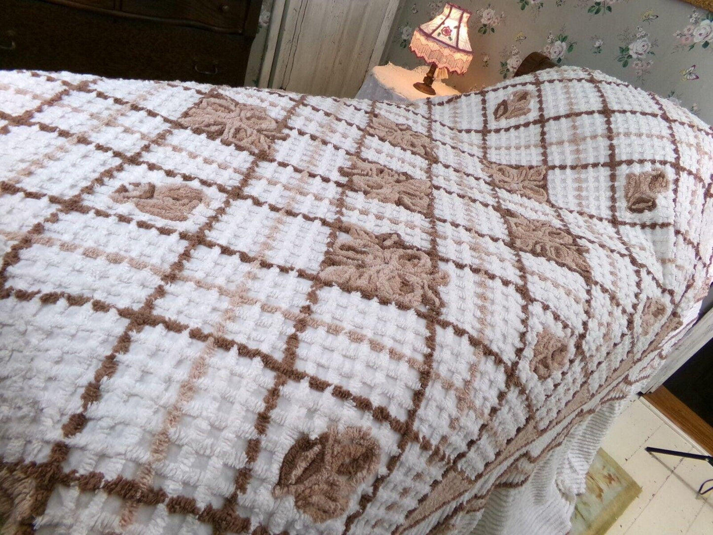 vintage full size chenille bedspread, chocolate brown roses, boxed & fitted design