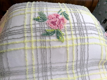 Vintage Pink Rose Chenille Bedspread Plaid Ruffled Shabby Chic Farmhouse Full Size